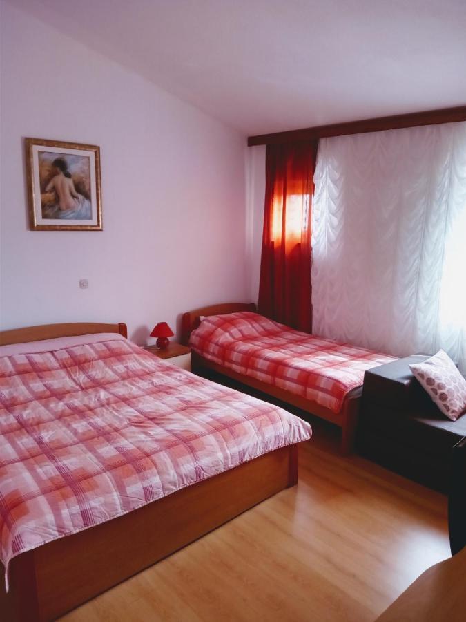 Apartmani Nikolina Ražanac المظهر الخارجي الصورة